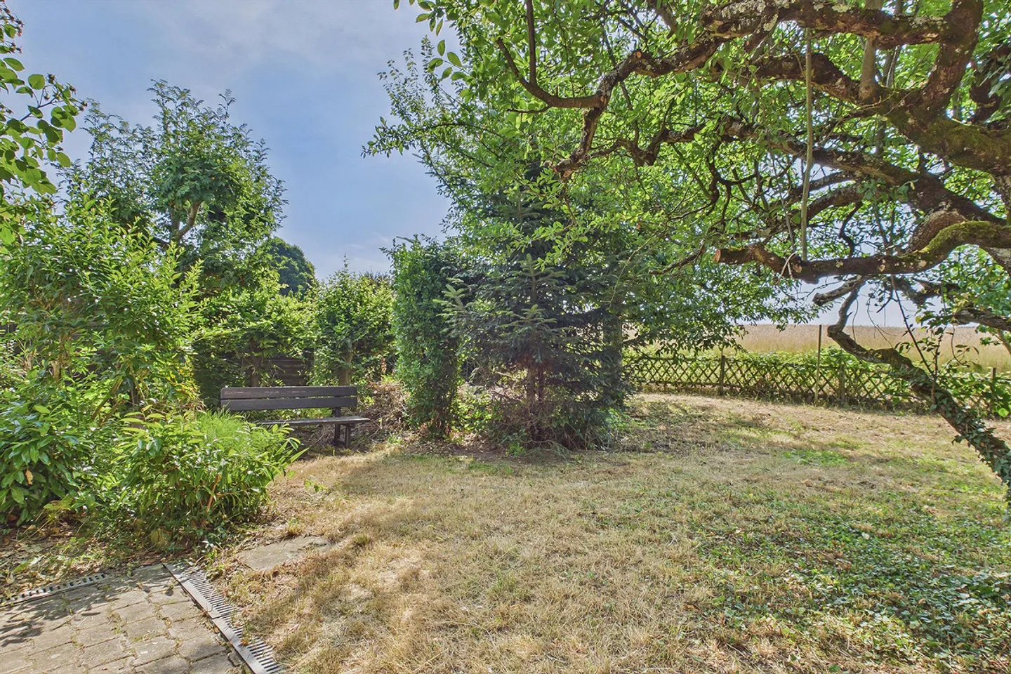 Charming 5-Room Townhouse in Ipsach - Photo 12 of 12