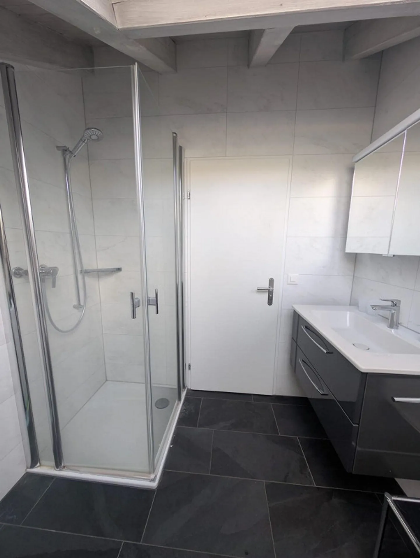 Maisonette meublée de 2,5 pièces avec patio de jardin, sous-location de 2 ans - Photo 7 sur 8