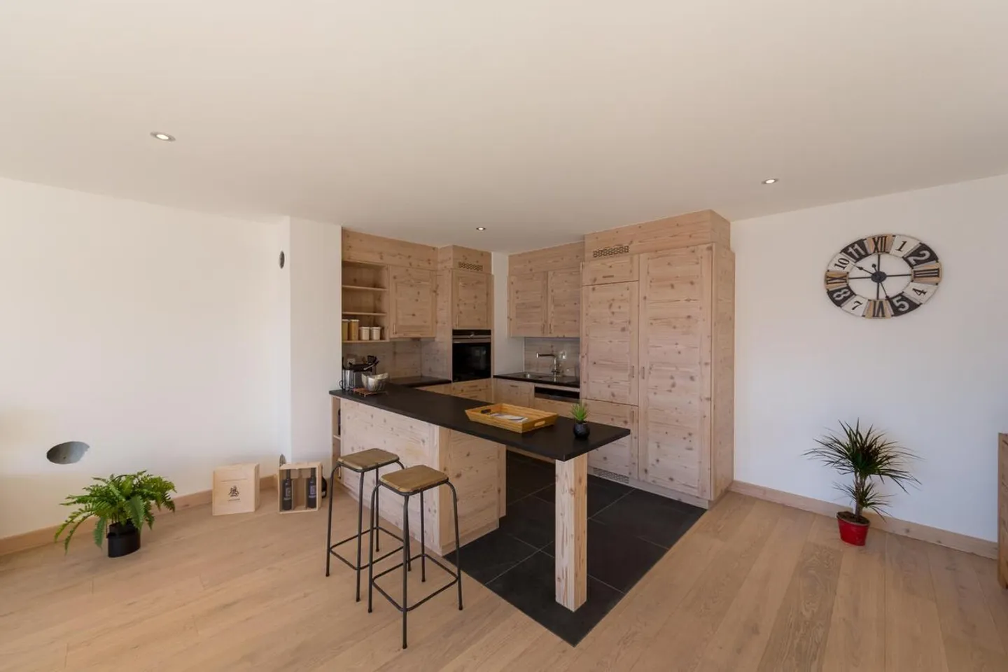 Superb penthouse with a view - Photo 1 of 10
