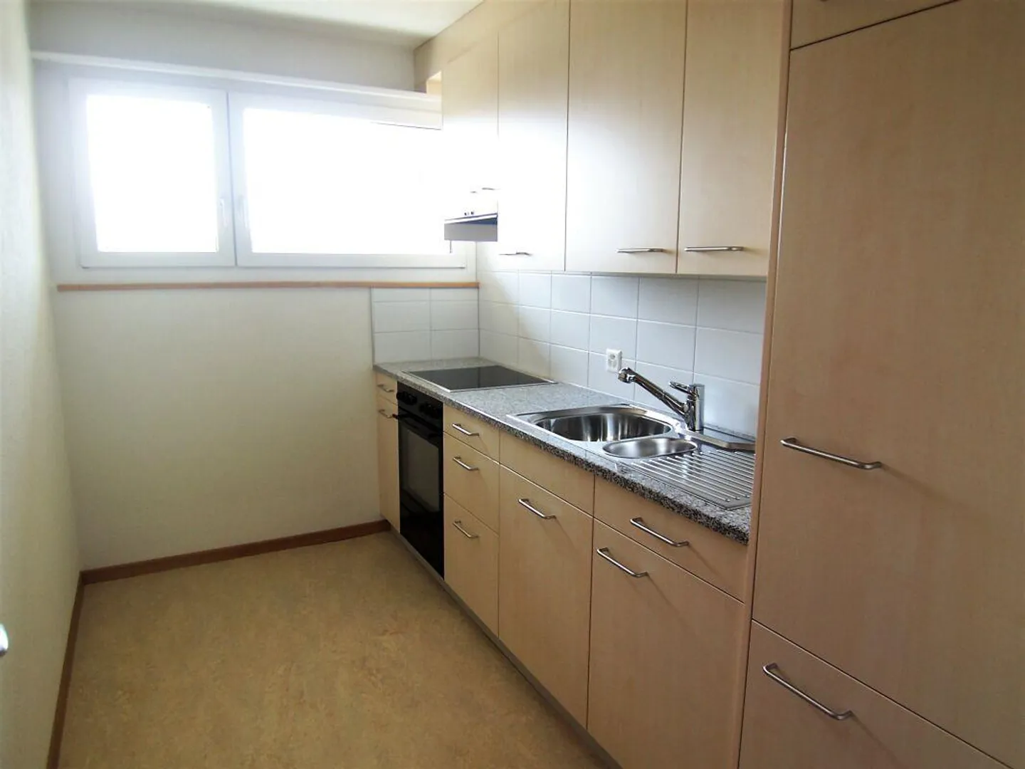 Zona residenziale tranquilla con vista mozzafiato - Foto 5 di 7