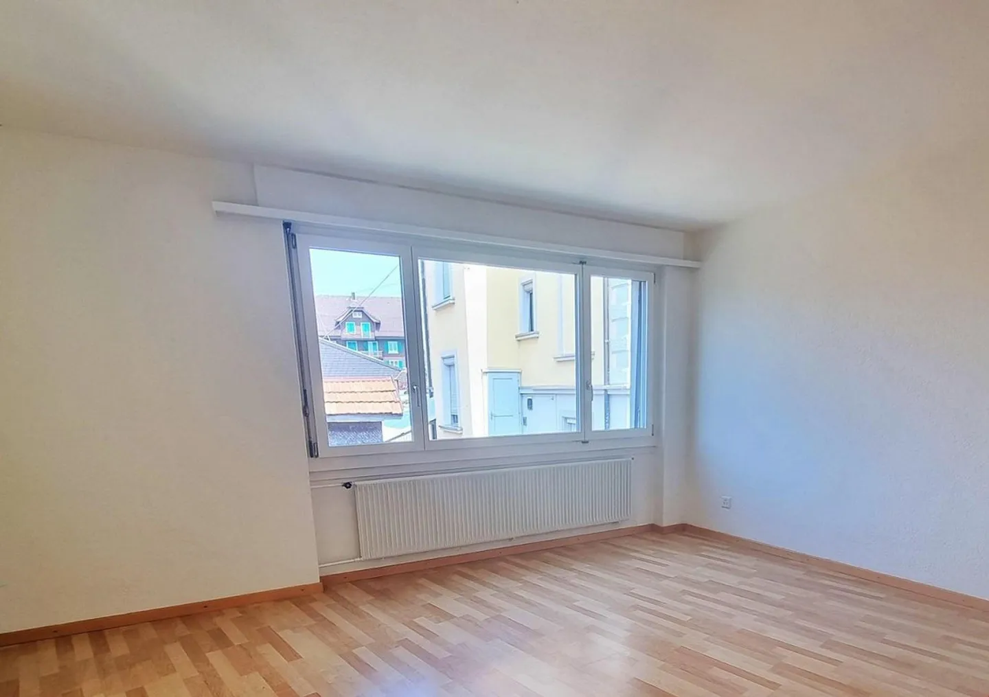 New kitchen, good location, lots of privacy - Photo 6 of 13