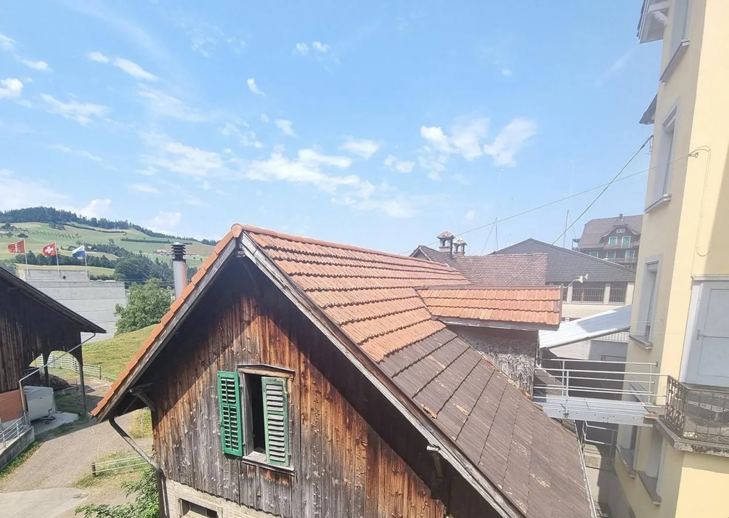 New kitchen, good location, lots of privacy - Photo 11 of 13