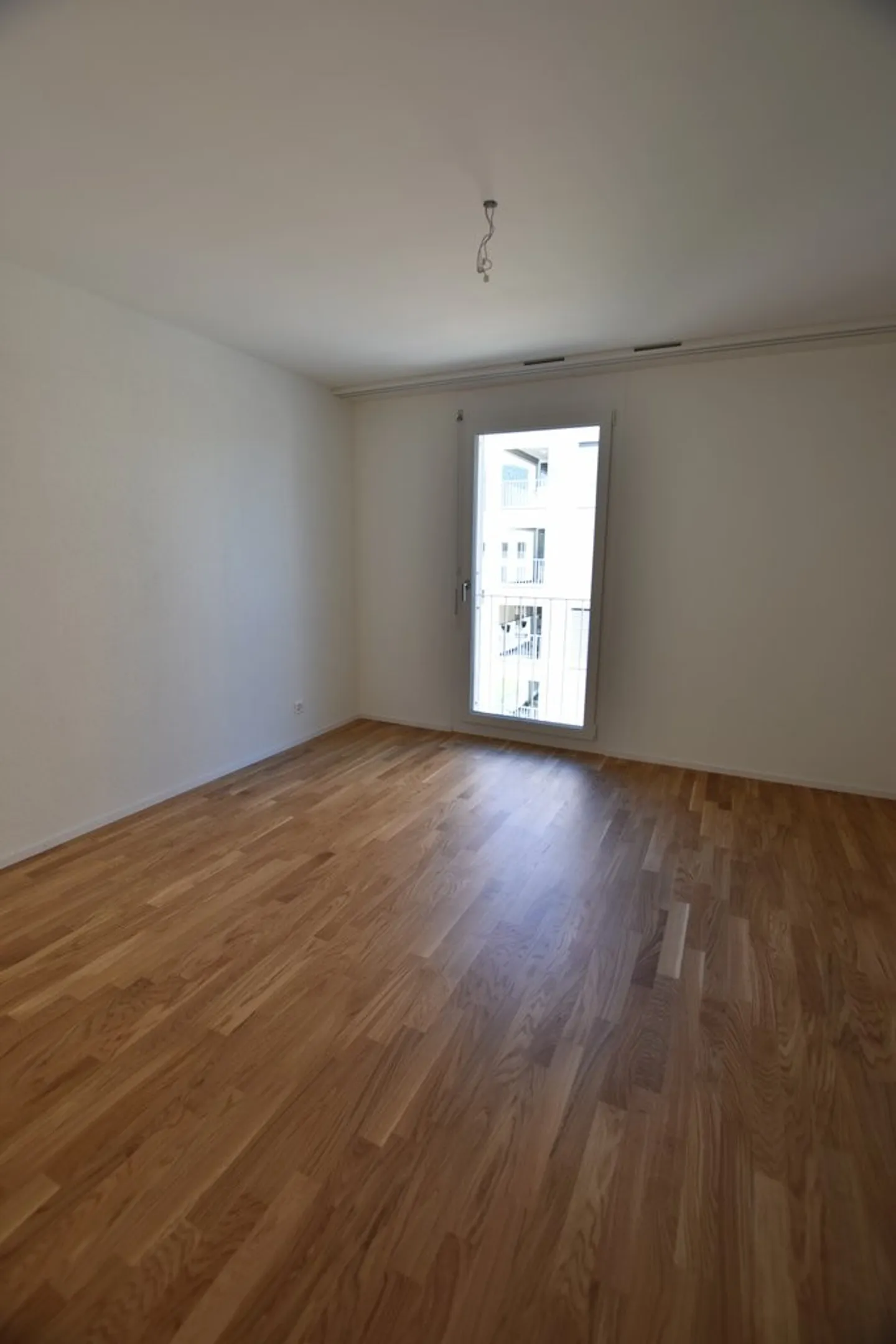 Moderno appartamento di 2,5 stanze con loggia - Foto 7 di 10