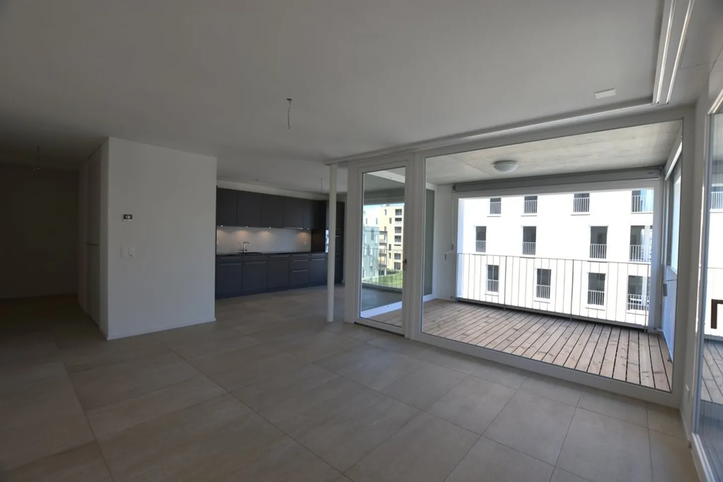 Moderno appartamento di 2,5 stanze con loggia - Foto 2 di 10