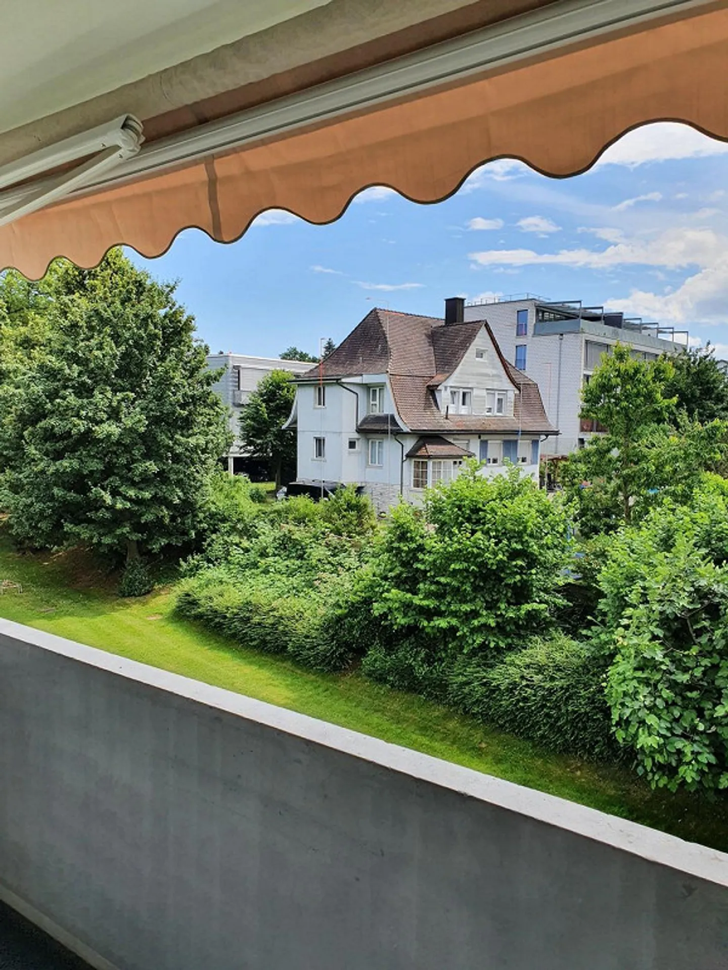 Appartamento 4.5 stanze in una posizione tranquilla - Foto 2 di 8