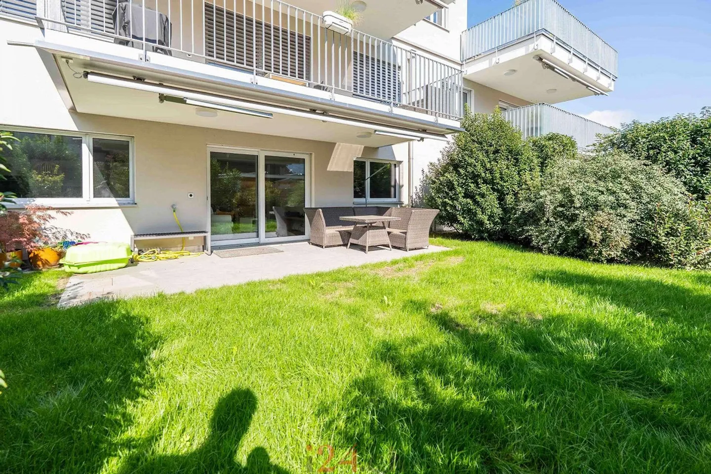 Moderno appartamento giardino 2.5 locali in posizione centrale a Siebnen SZ - Foto 13 di 14