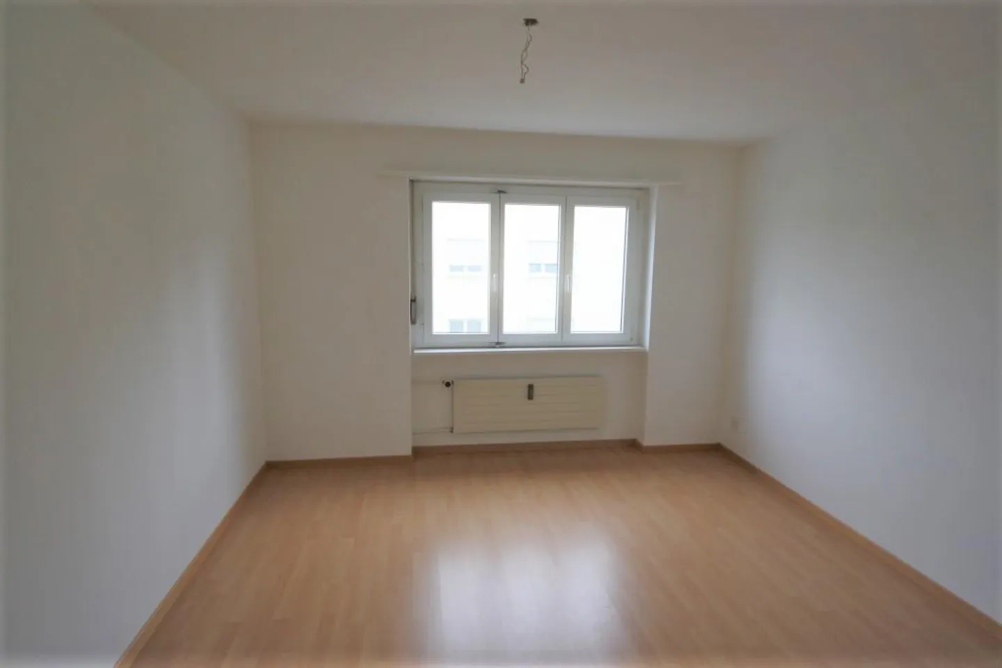 Appartamento 4.5 stanze in una posizione tranquilla - Foto 5 di 8