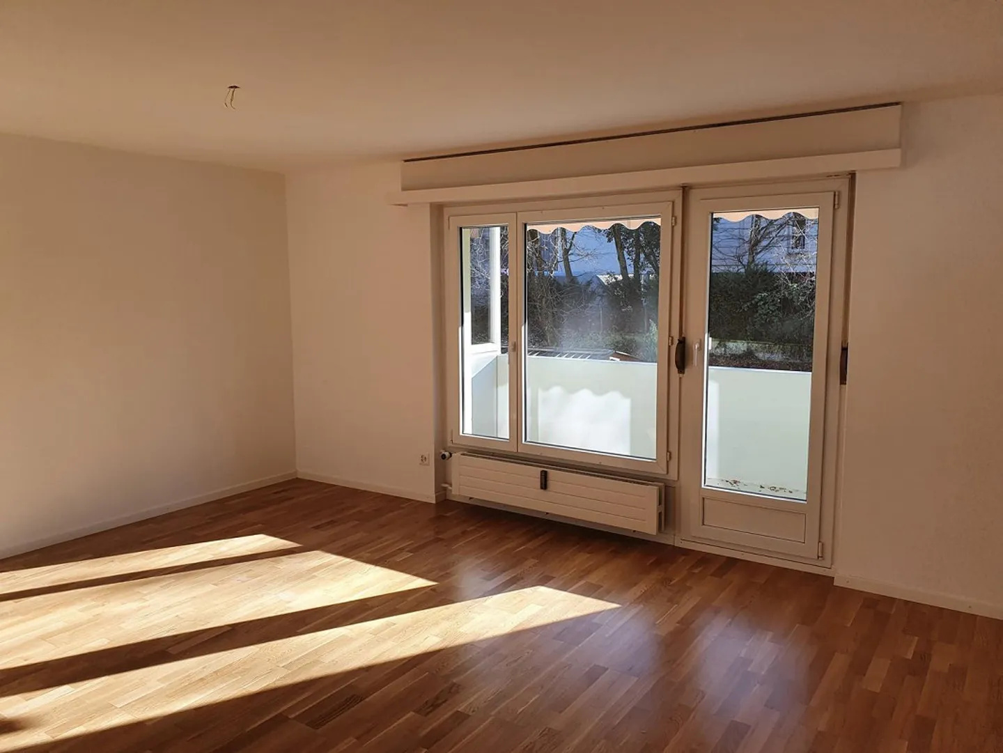 Appartamento 4.5 stanze in una posizione tranquilla - Foto 7 di 8