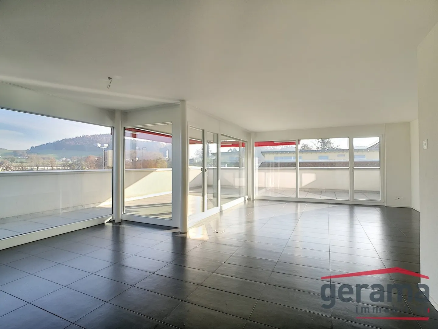 Spacious Attic Apartment - Photo 2 of 11