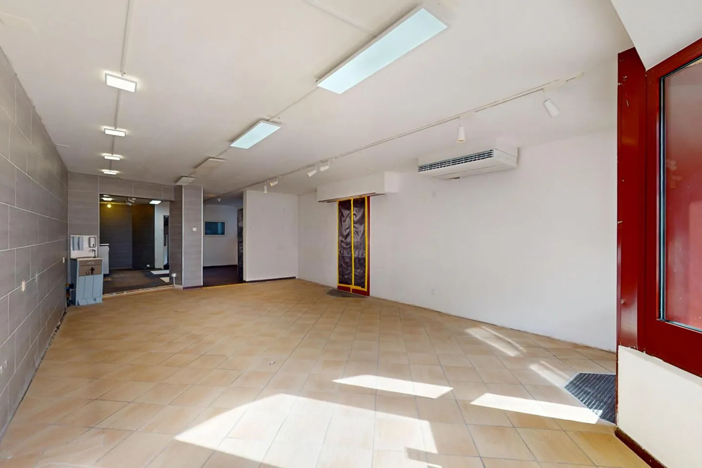 Negozio Zona Incontro Sissach - Foto 4 di 6