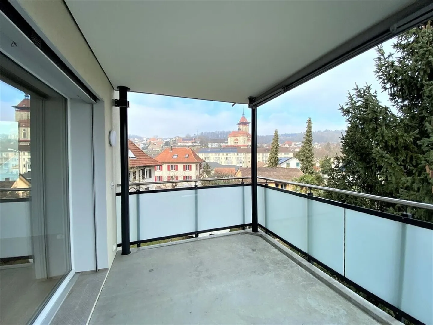 Espaces de vie lumineux & balcon ensoleillé - visitez maintenant! - Photo 6 sur 7