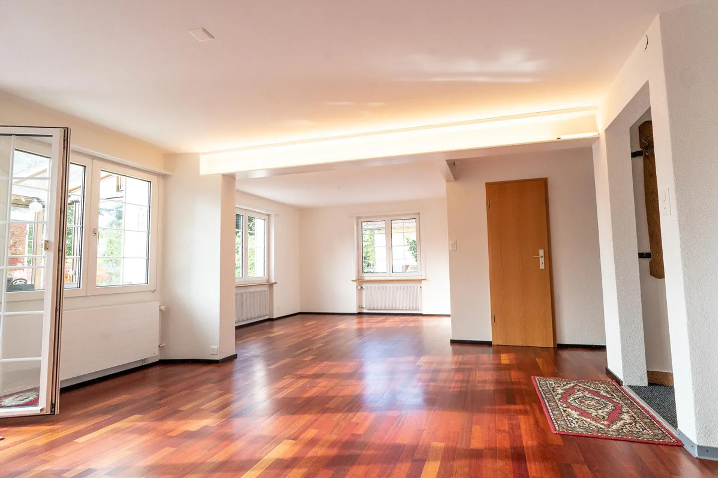 Charming Single-Family Home in Lyss - Photo 4 of 10