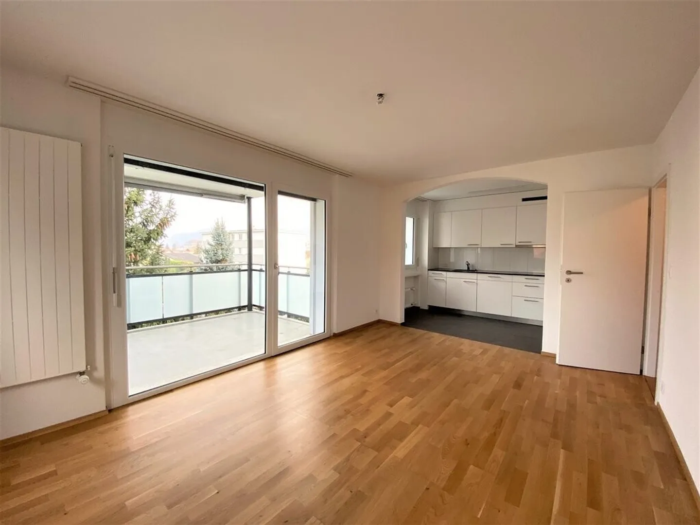 Espaces de vie lumineux & balcon ensoleillé - visitez maintenant! - Photo 3 sur 7