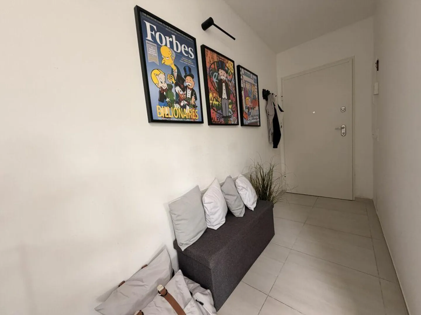 AGNO · APPARTEMENT SPACIEUX ET MODERNE DE DEUX PIÈCES AVEC TERRASSE PANORAMIQUE - Photo 2 sur 12