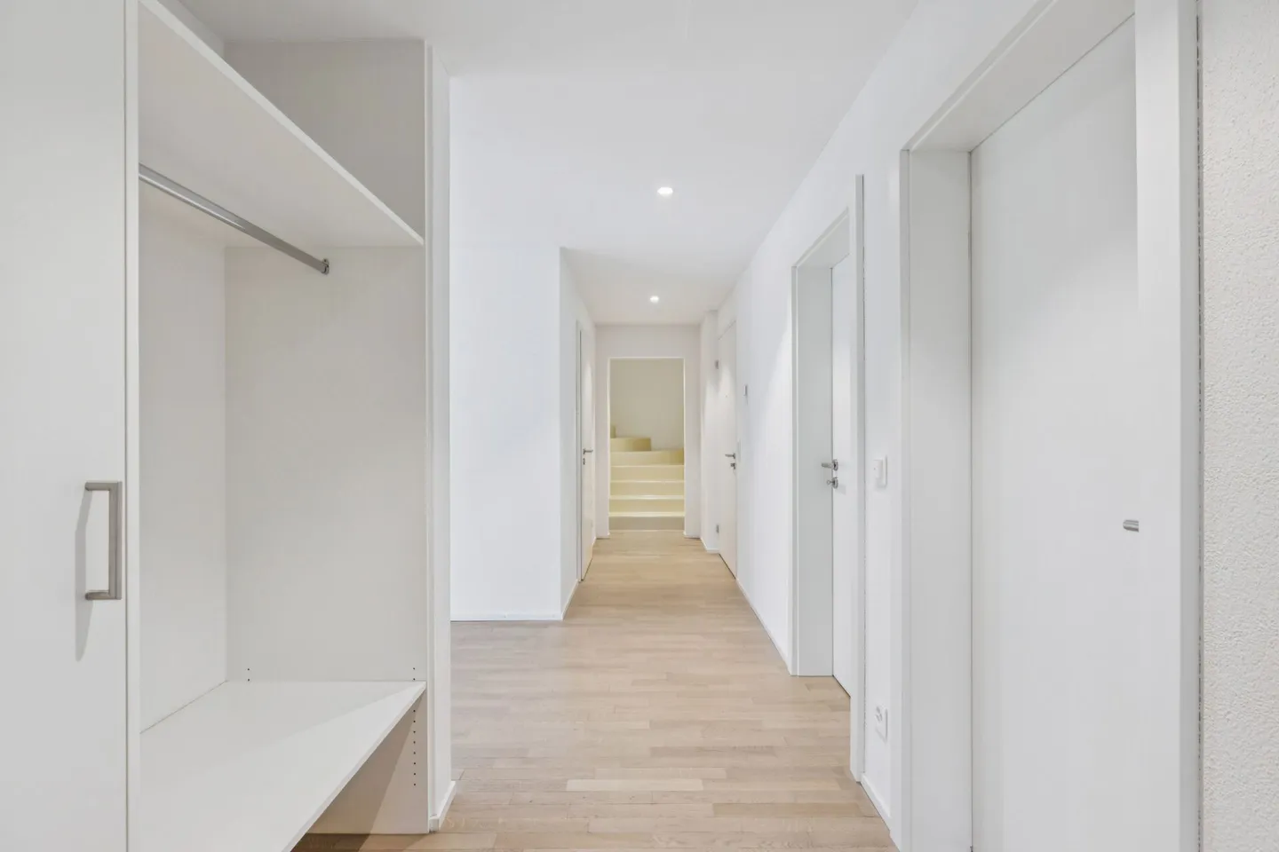 Modern 5.5-room maisonette with garden - Living on two levels in Fahrwangen - Photo 4 of 12