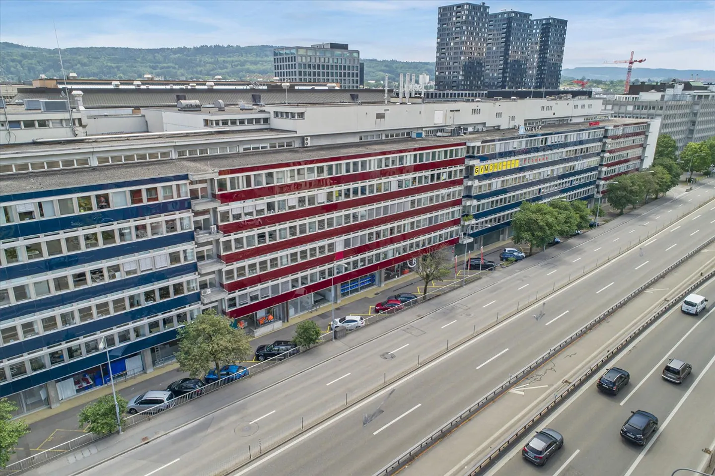 Ihr neuer Einstellplatz direkt am Bahnhof Altstetten - Photo 1 sur 3
