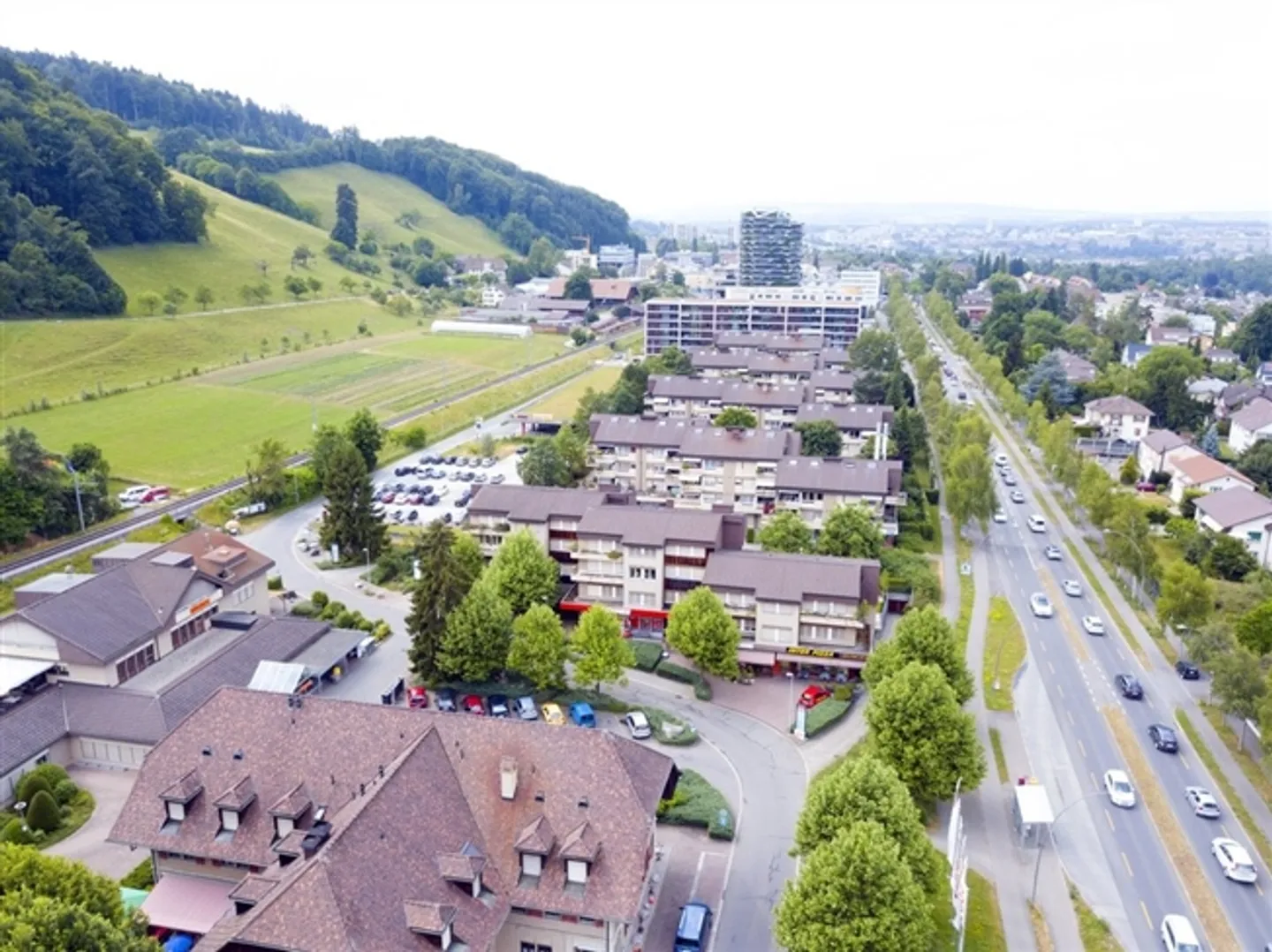 Parking space for rent - Photo 2 of 2