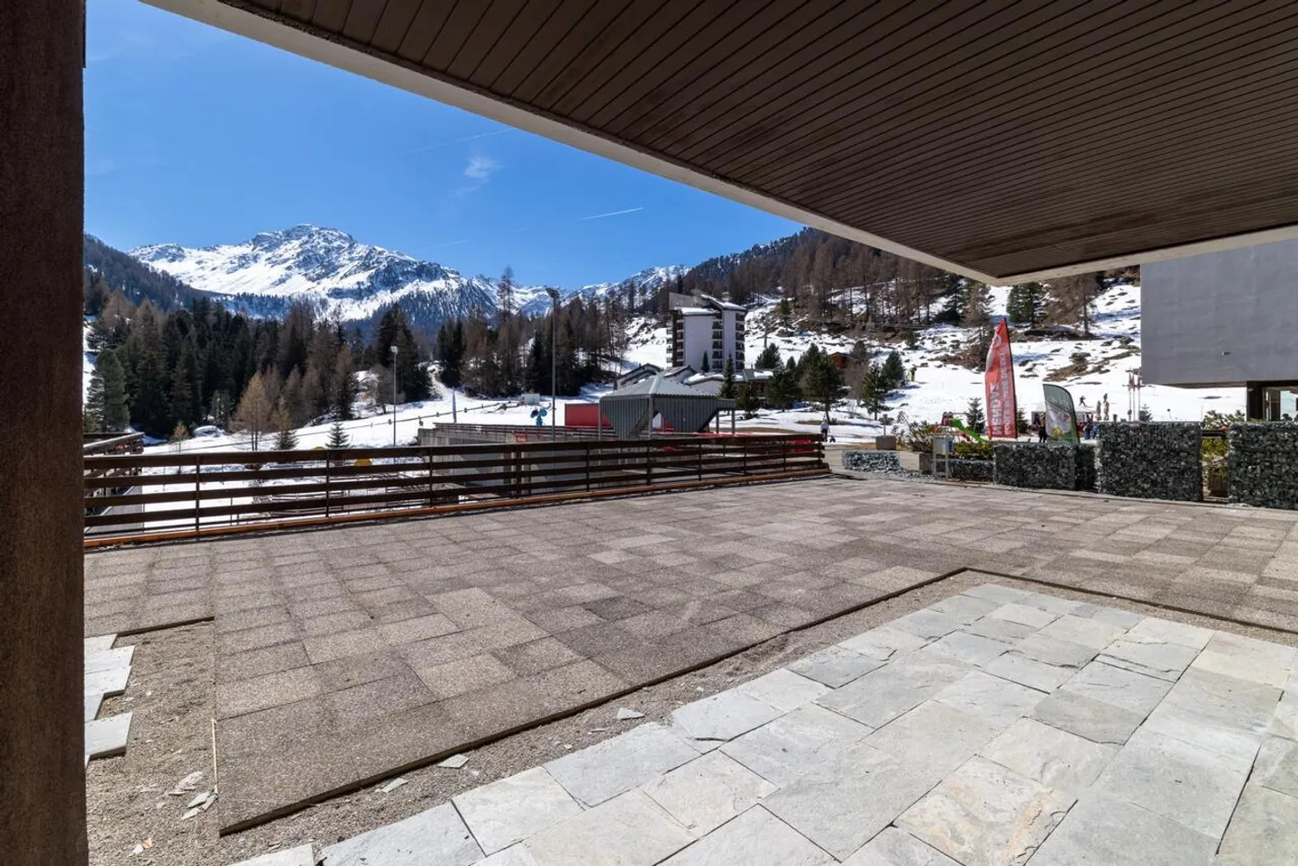 Magnifico appartamento ristrutturato con grandi terrazze sci IN/OUT - Foto 16 di 17