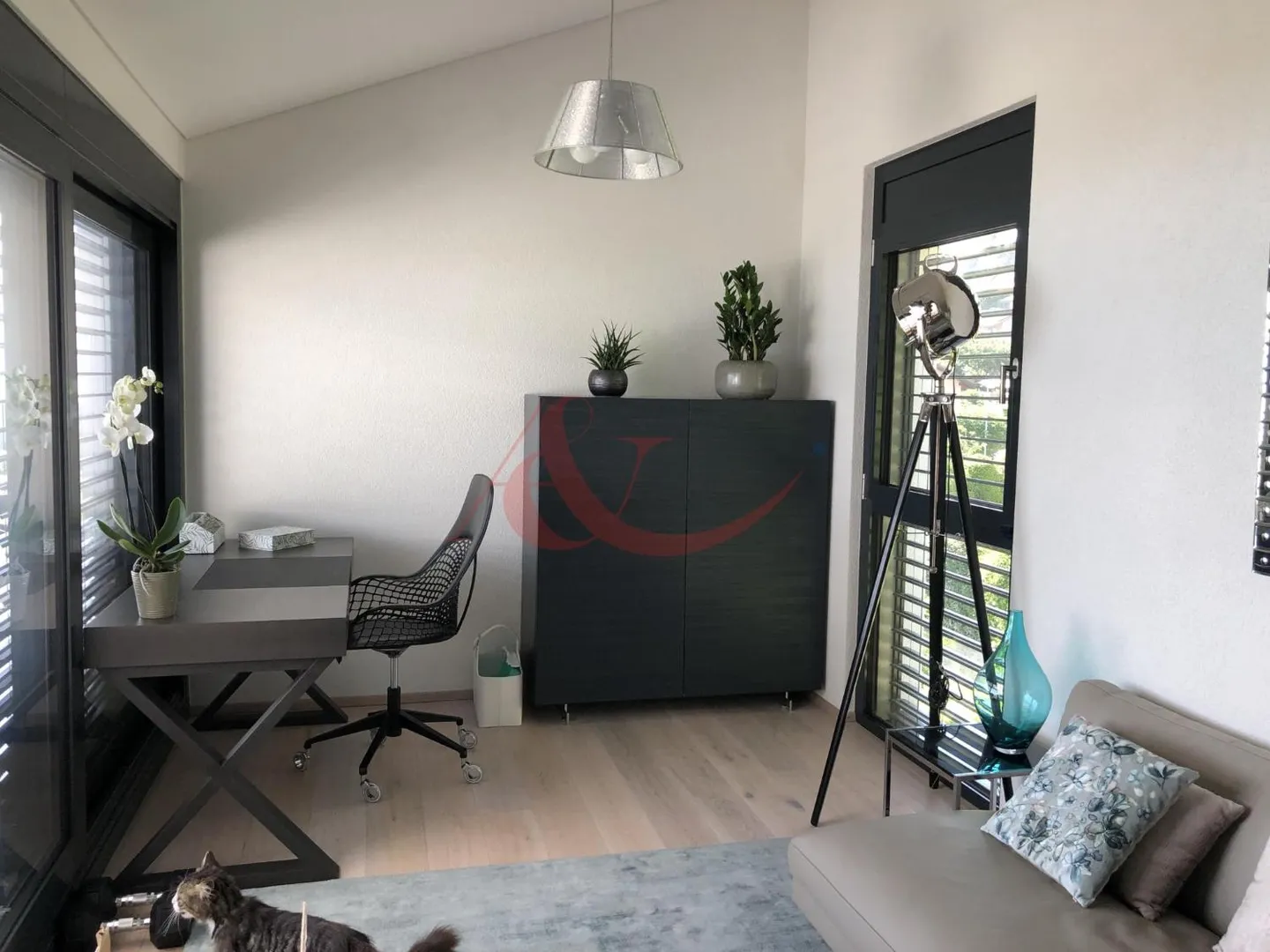 Modern property offering a view of the lake and the Alps? The Conversion - Photo 5 of 8