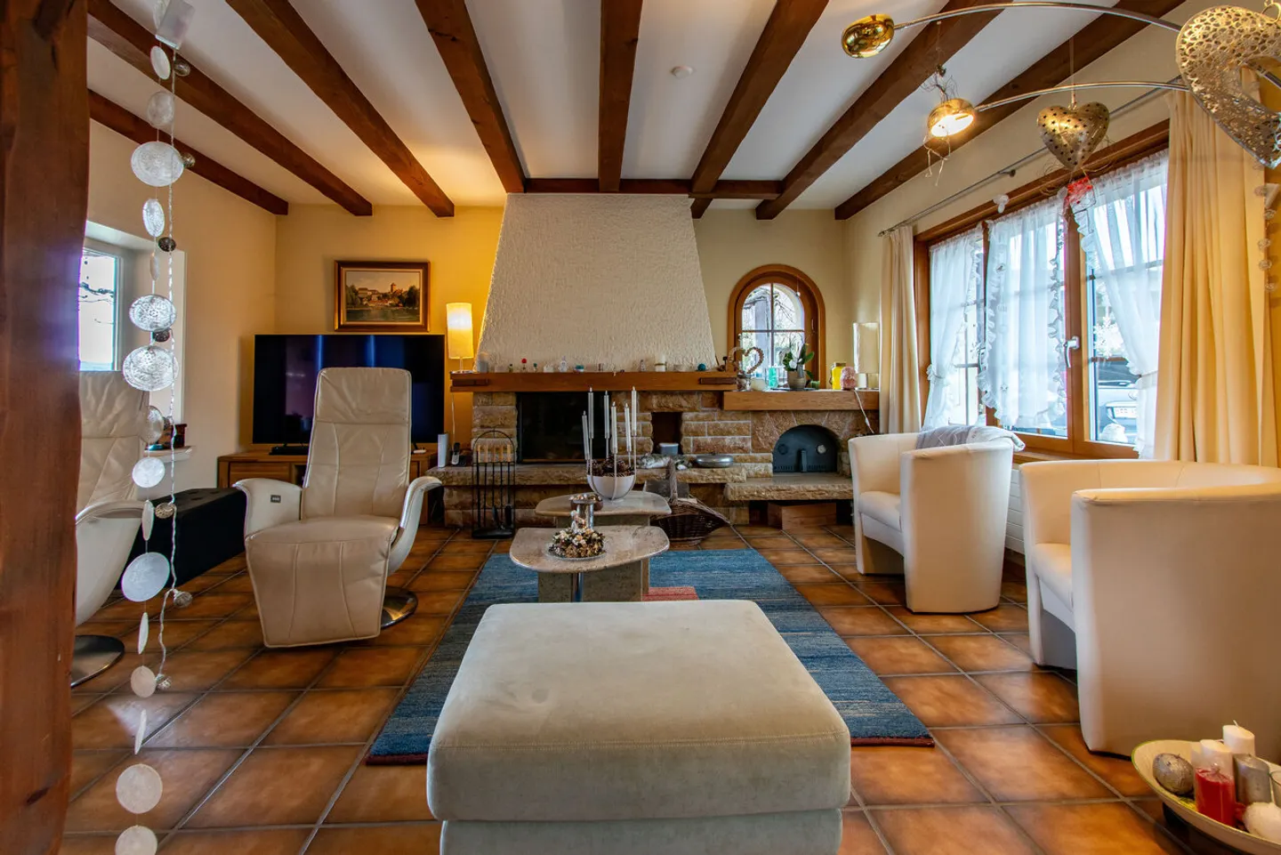 Spacious Family Villa in Courlevon - Photo 14 of 29