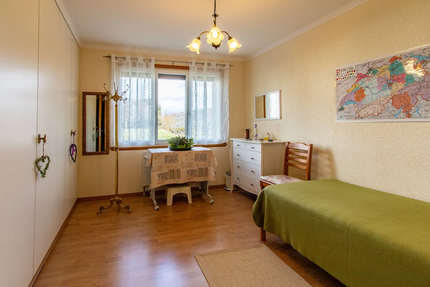 Spacious Family Villa in Courlevon - Photo 15 of 29