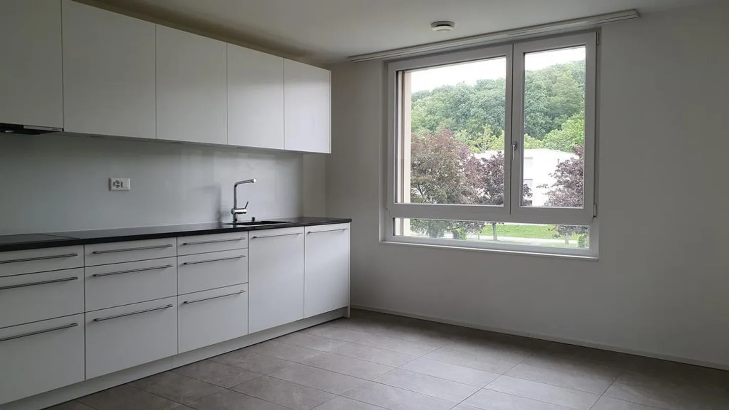 Spacious 2.5-room apartment in Minergie P - Photo 2 of 9