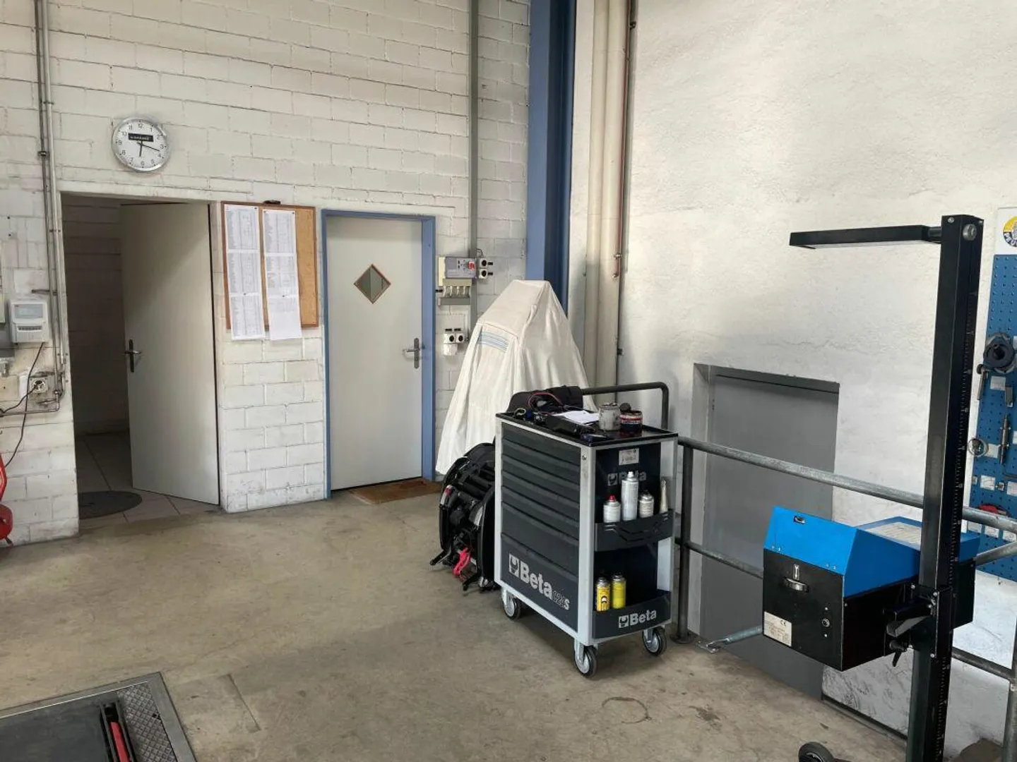 Location d'atelier / garage - Photo 8 sur 14