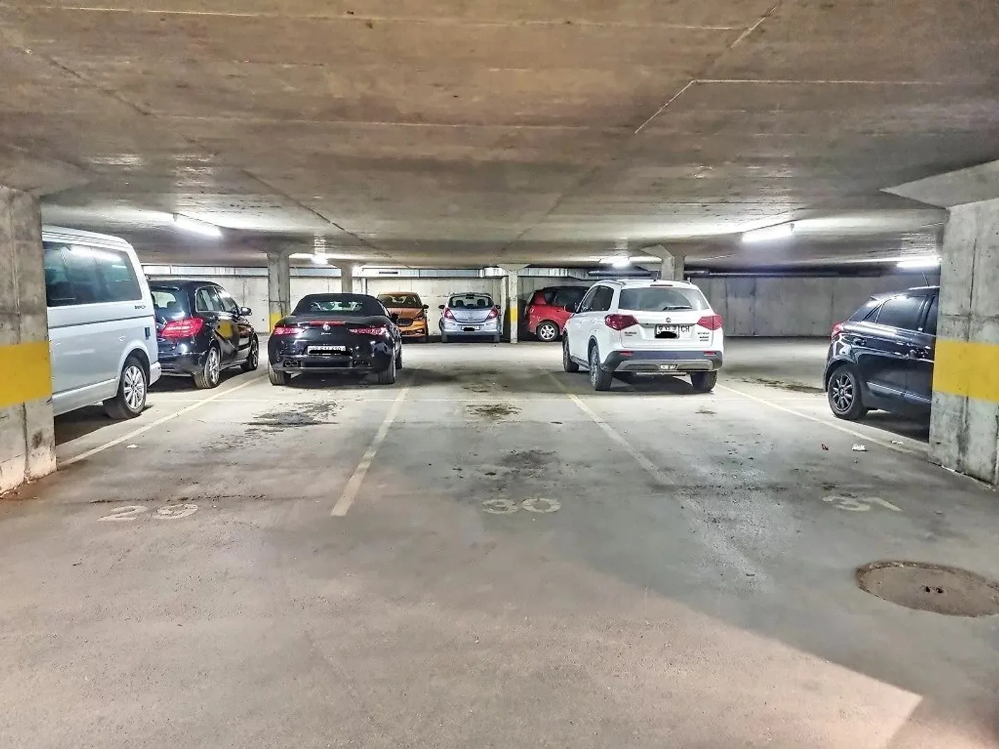 Indoor Parking Spaces in Sion - Photo 1 of 1