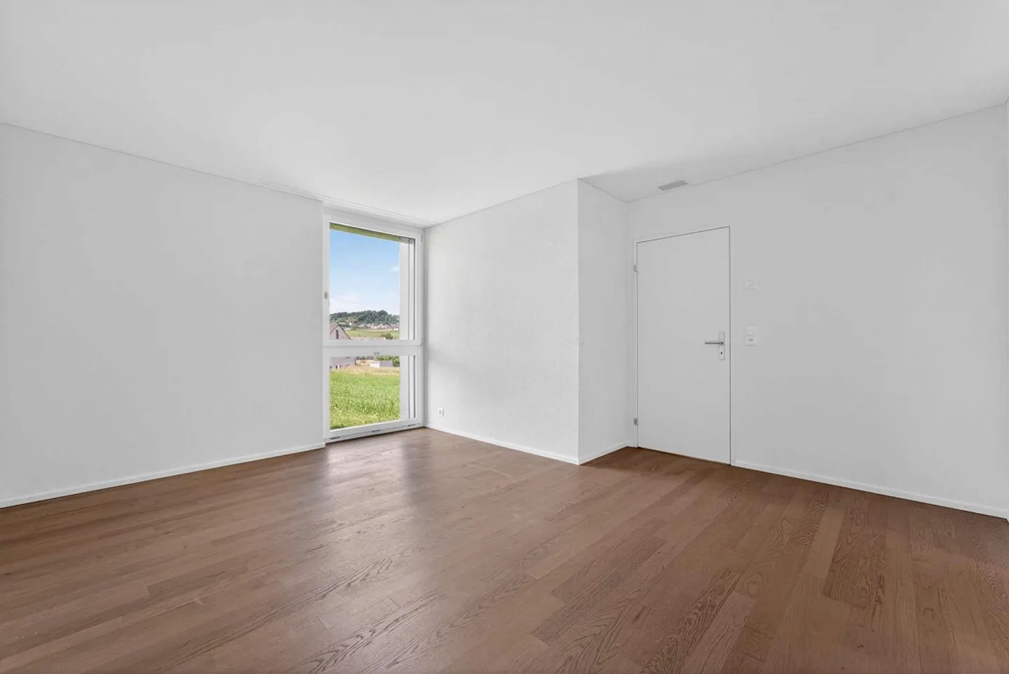 Spacious living: Modern 5.5-room apartment with 35.5 m² terrace - Photo 8 of 29