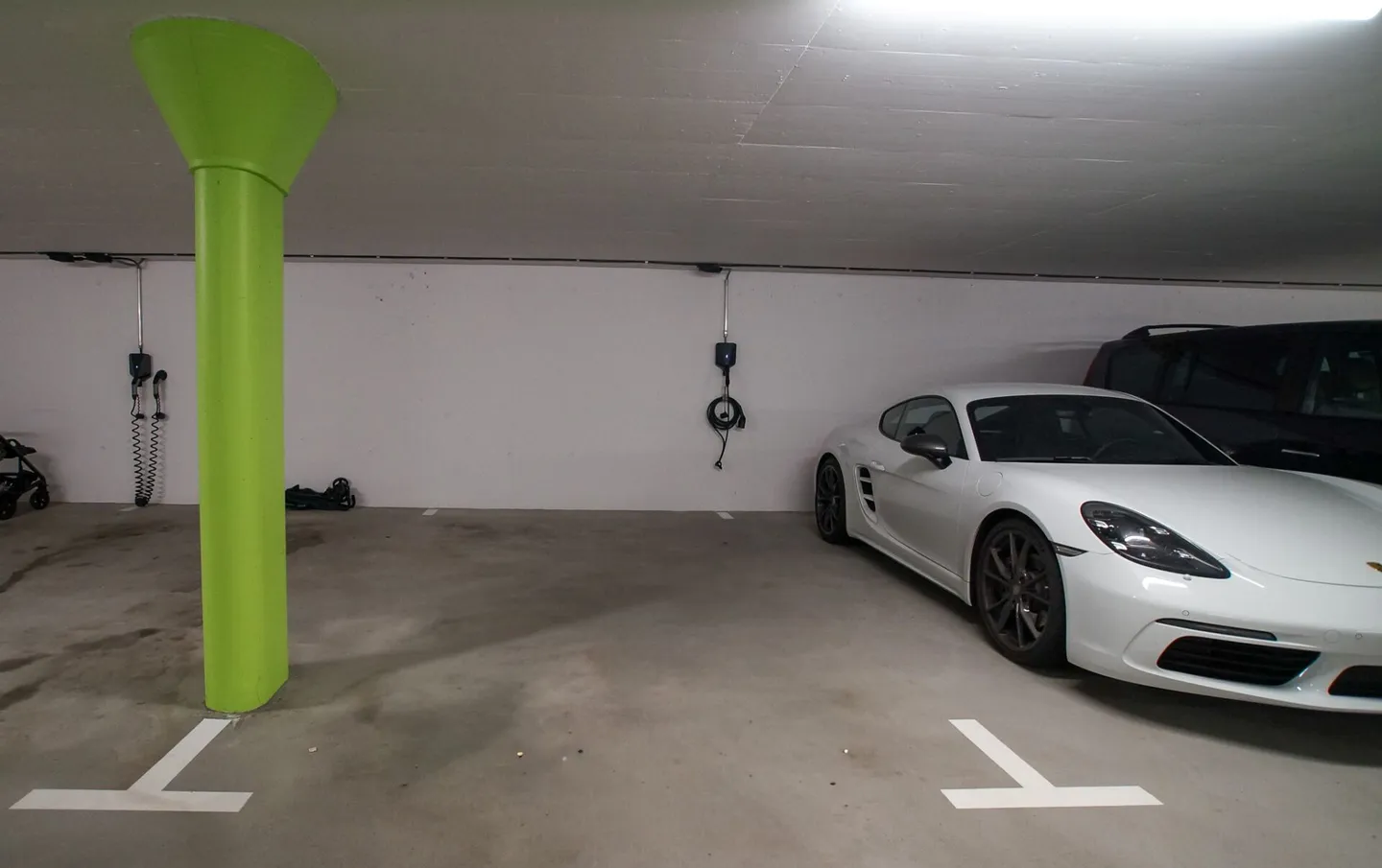 Posti auto sotterranei privati con uscita piana - Foto 1 di 8