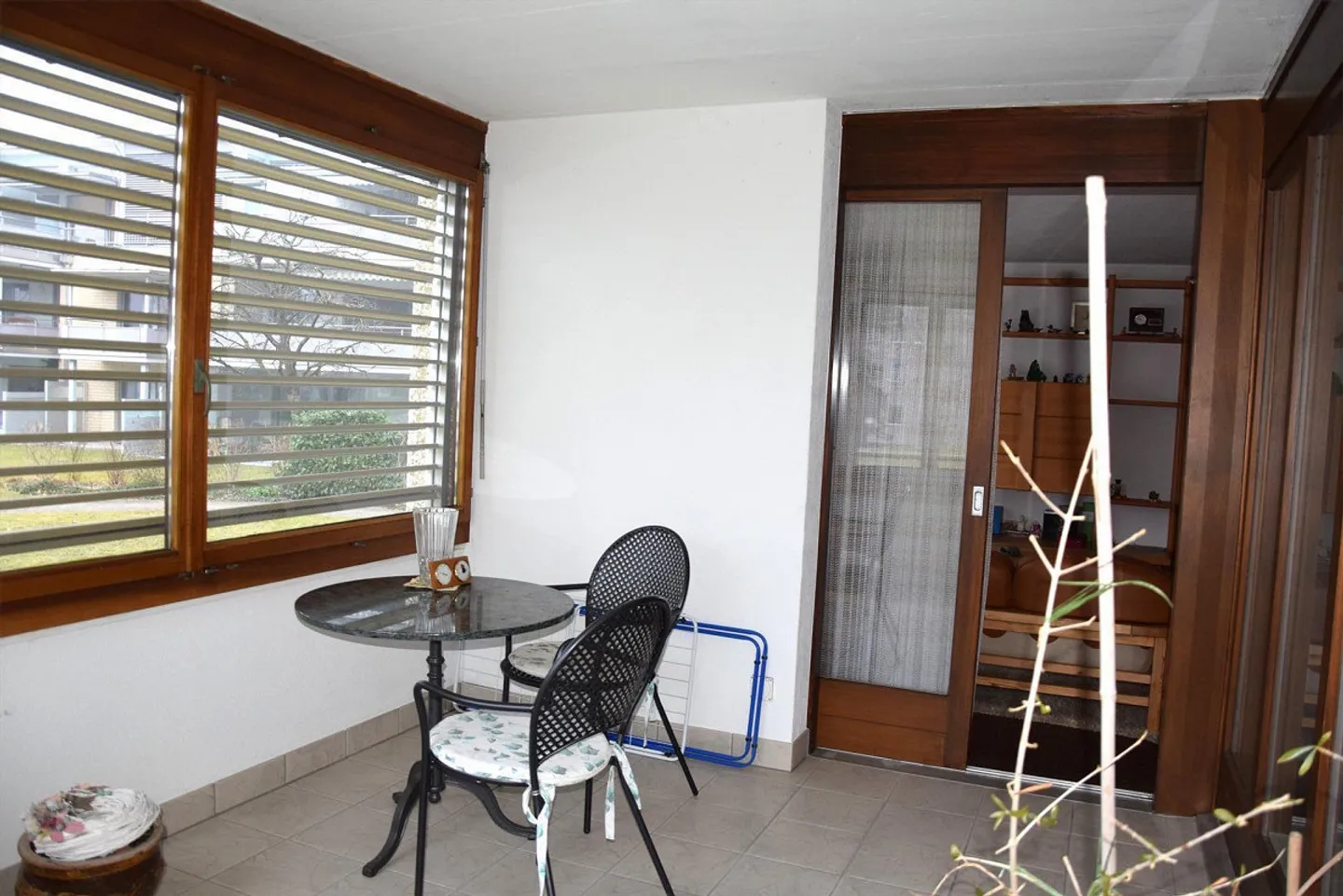 5 1/2 - Room Apartment on the Ground Floor including Underground Parking Space - Photo 11 of 12