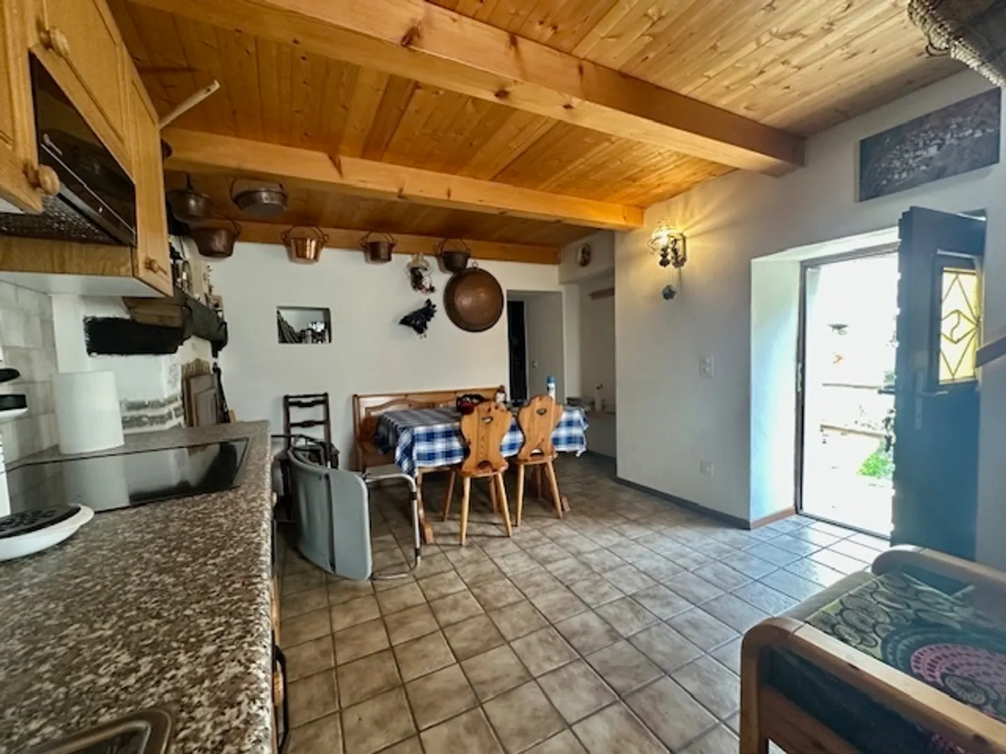 Furnished 3-room Rustico in historic Corippo (Verzasca Valley) - Photo 4 of 16