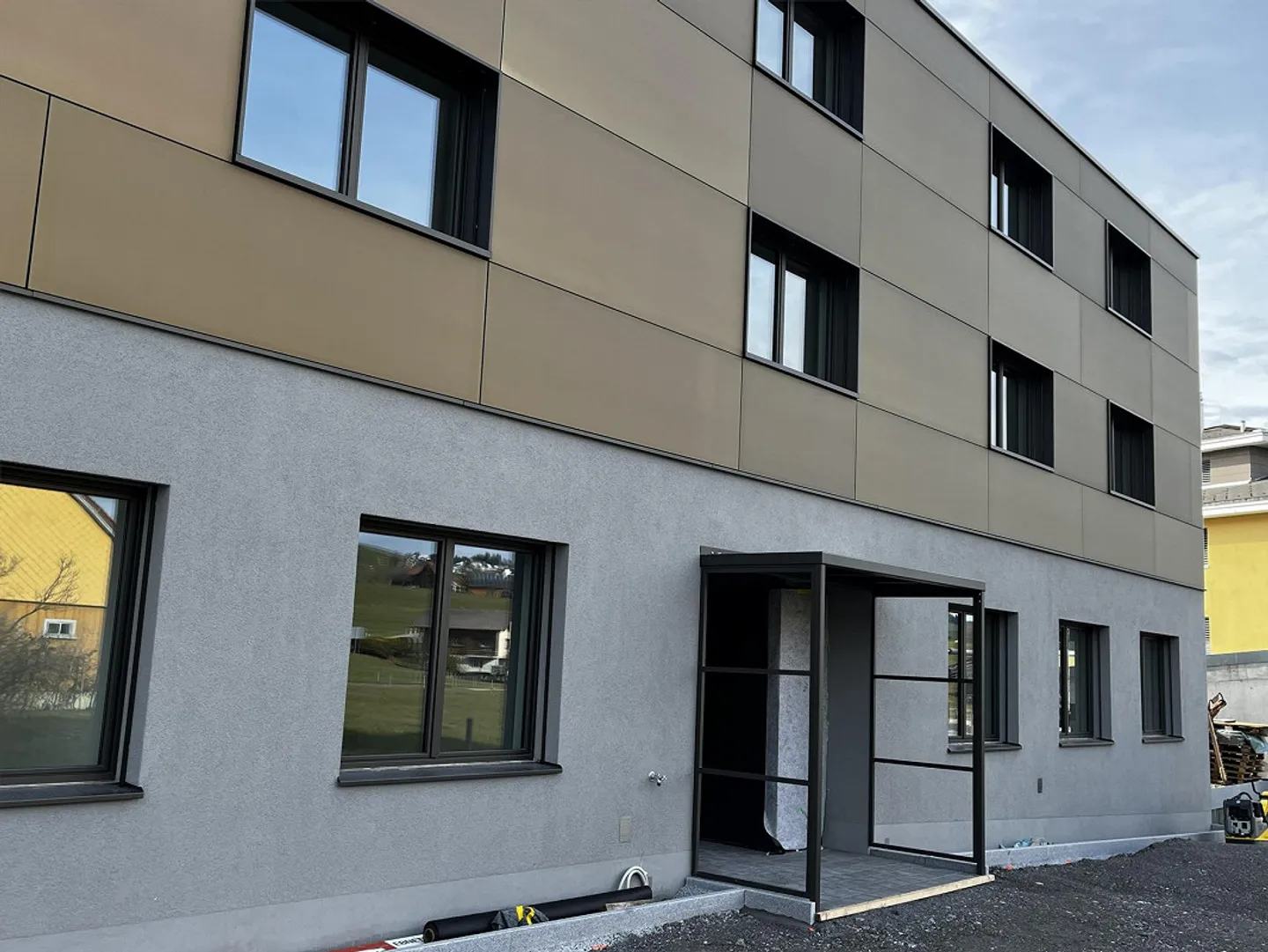 PRIMA AFFITTAZIONE: 157m2 Spazi Ufficio (6.5 Stanze Piano Terra Ovest) - Foto 9 di 9