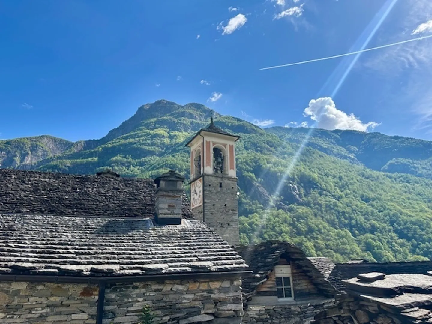 Furnished 3-room Rustico in historic Corippo (Verzasca Valley) - Photo 7 of 16