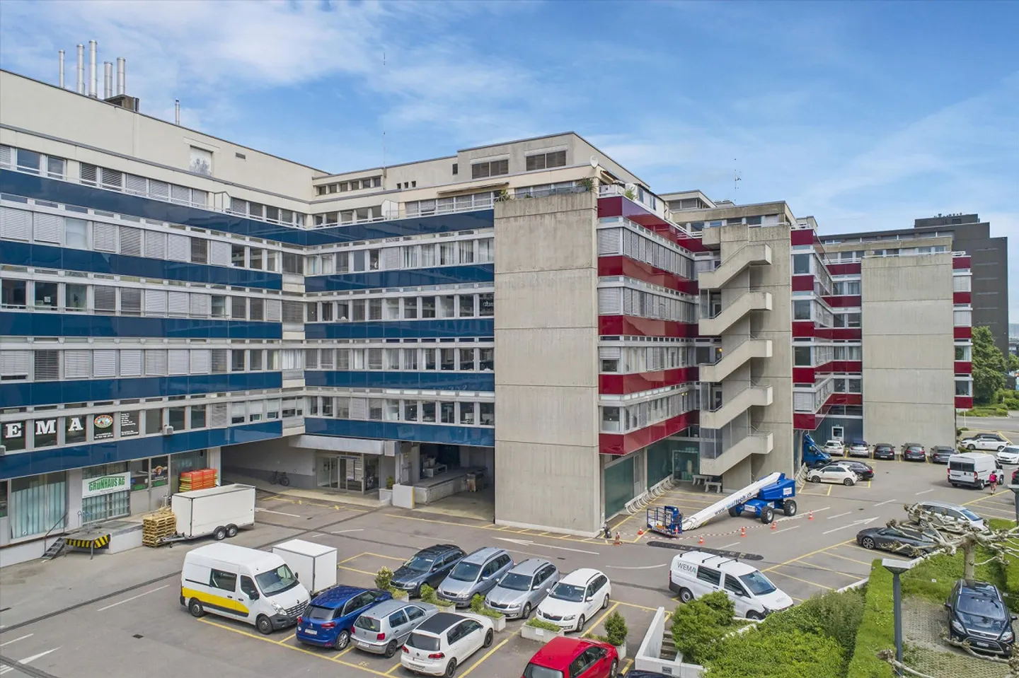 Ihr neuer aussen Abstallplatz direkt am Bahnhof Altstetten - Photo 2 sur 2