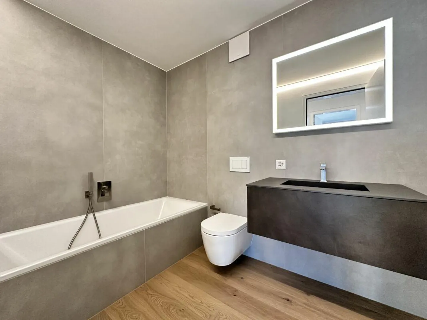 Appartamento di lusso con vista panoramica mozzafiato sul Lago Maggiore (residenza principale o secondaria) - Foto 11 di 11