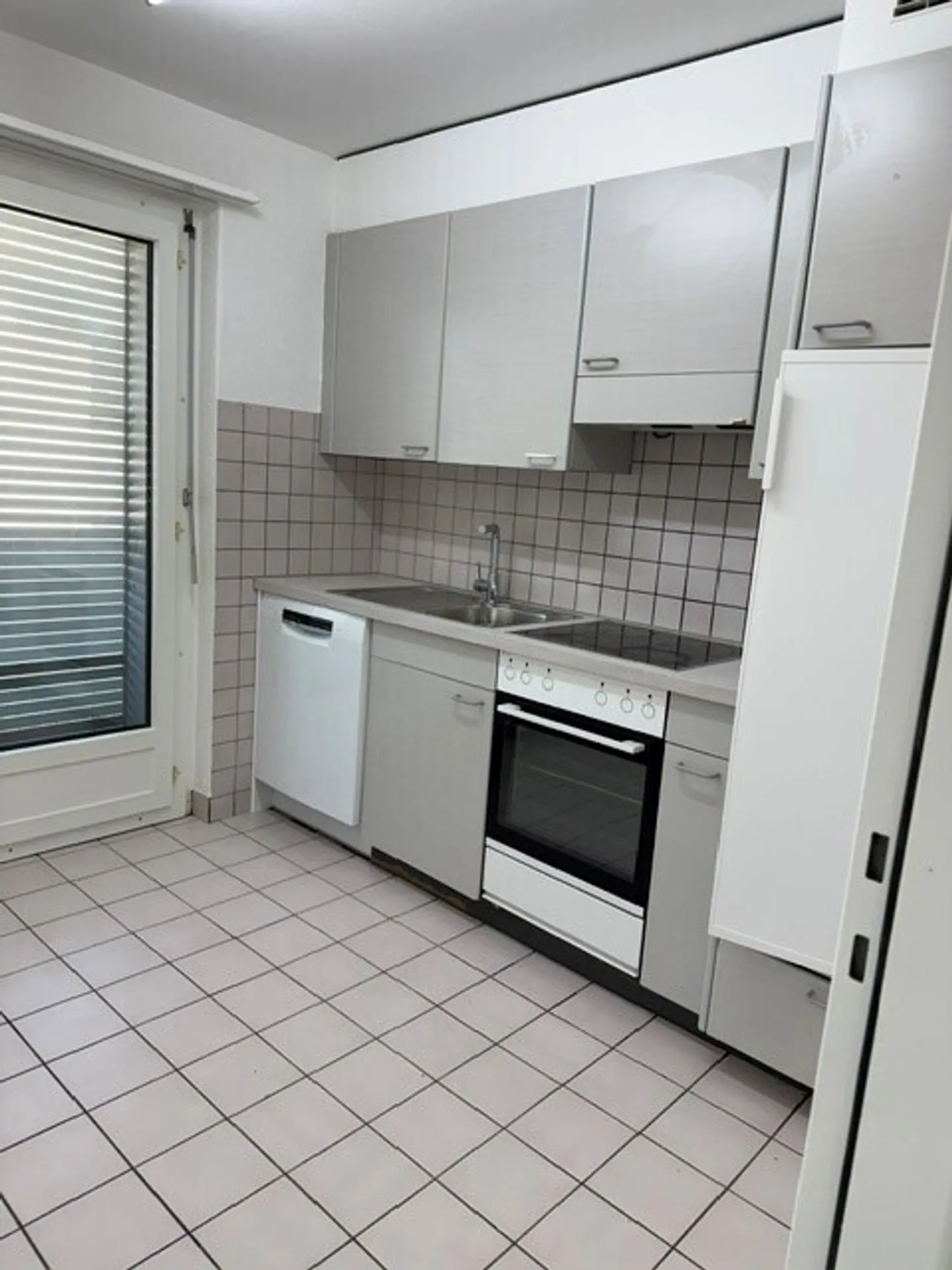 3.5 Room Apartment - Photo 5 of 7