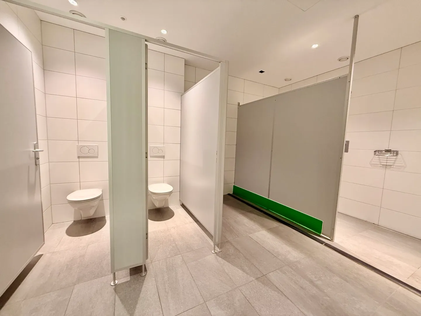 Industrial Zone Farvagny - 330 m2 Local - Photo 8 of 9
