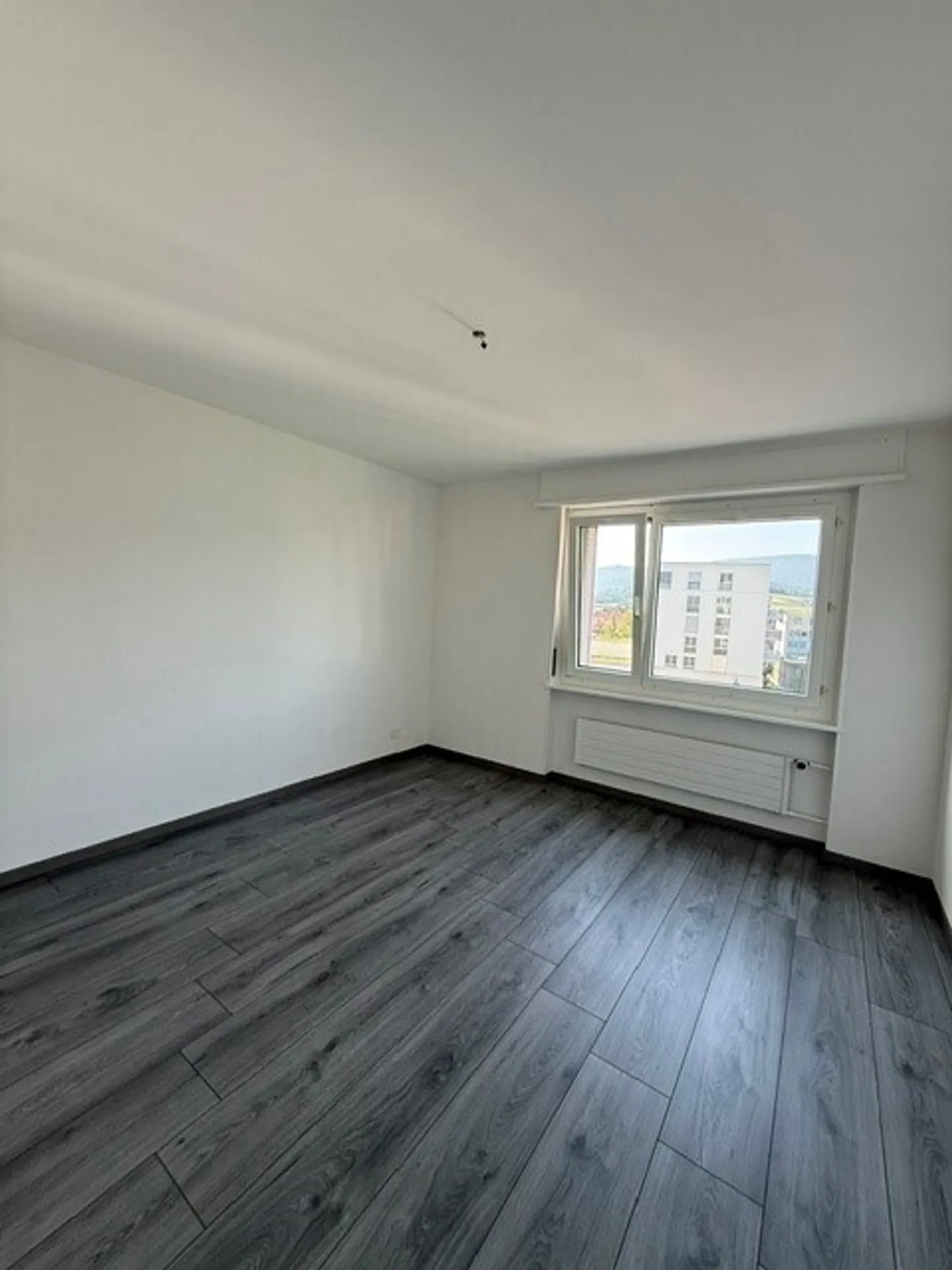 3.5 Room Apartment - Photo 4 of 7