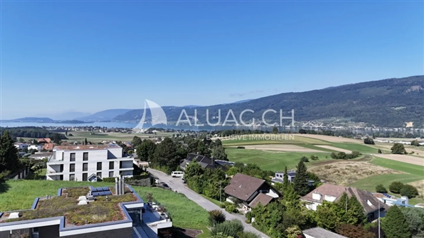 APPARTEMENT EXCLUSIF DE 5,5 PIÈCES - Photo 2 sur 14