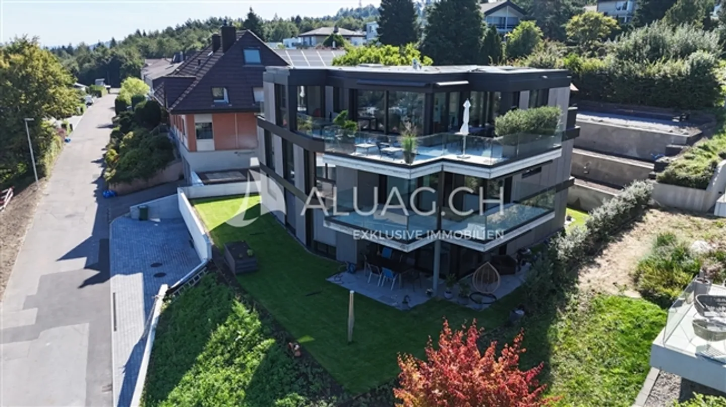 APPARTEMENT EXCLUSIF DE 5,5 PIÈCES - Photo 3 sur 14