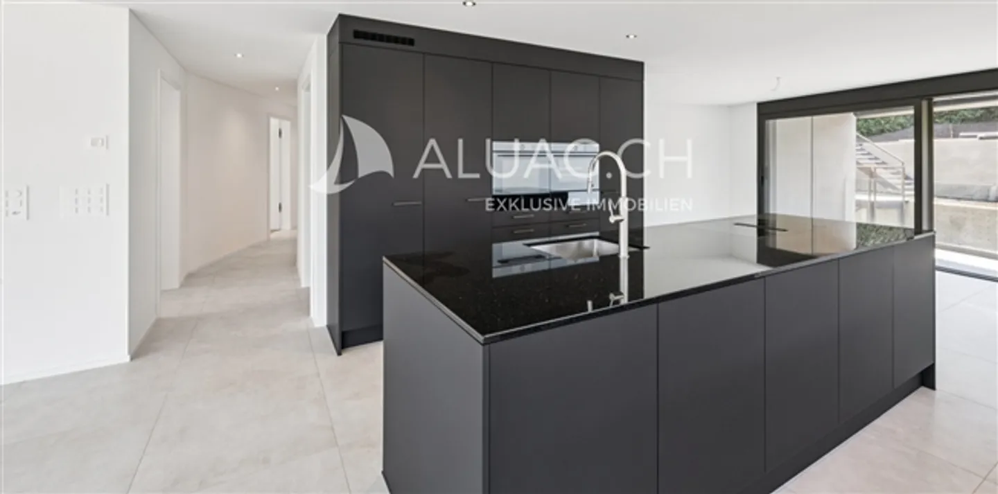 APPARTEMENT EXCLUSIF DE 5,5 PIÈCES - Photo 4 sur 14