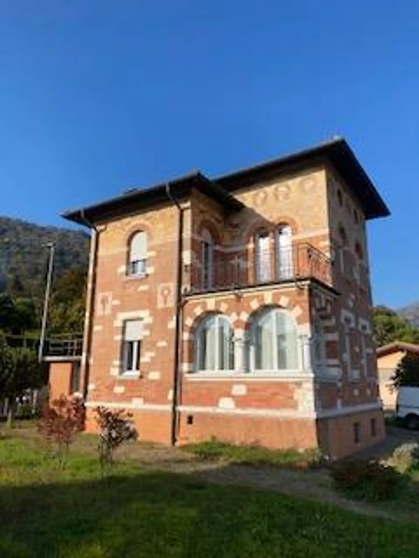 Affascinante casa storica con giardino - Foto 3 di 17
