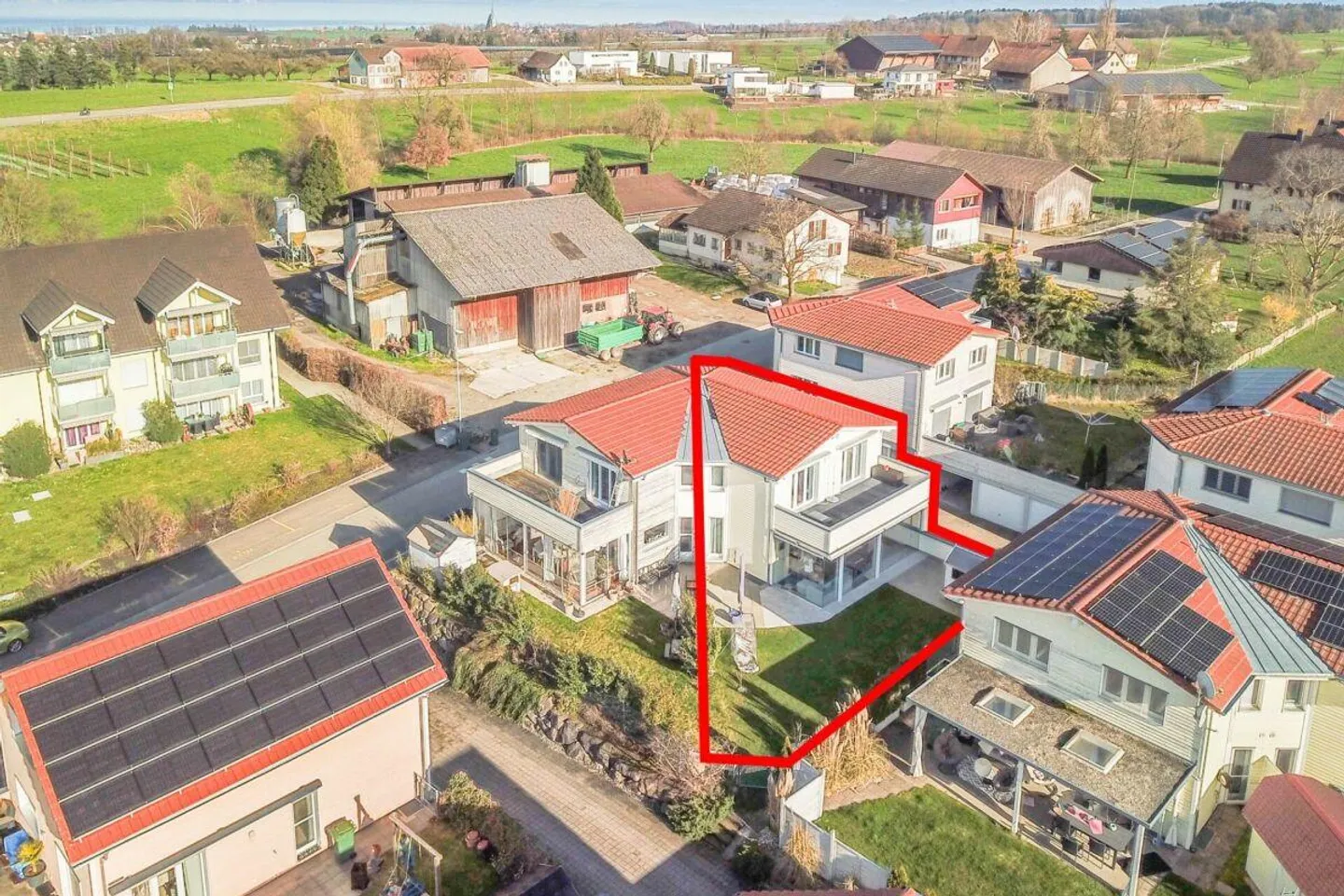 Maison semi-détachée de 5,5 pièces dans un emplacement familial à Zuben - Photo 2 sur 18