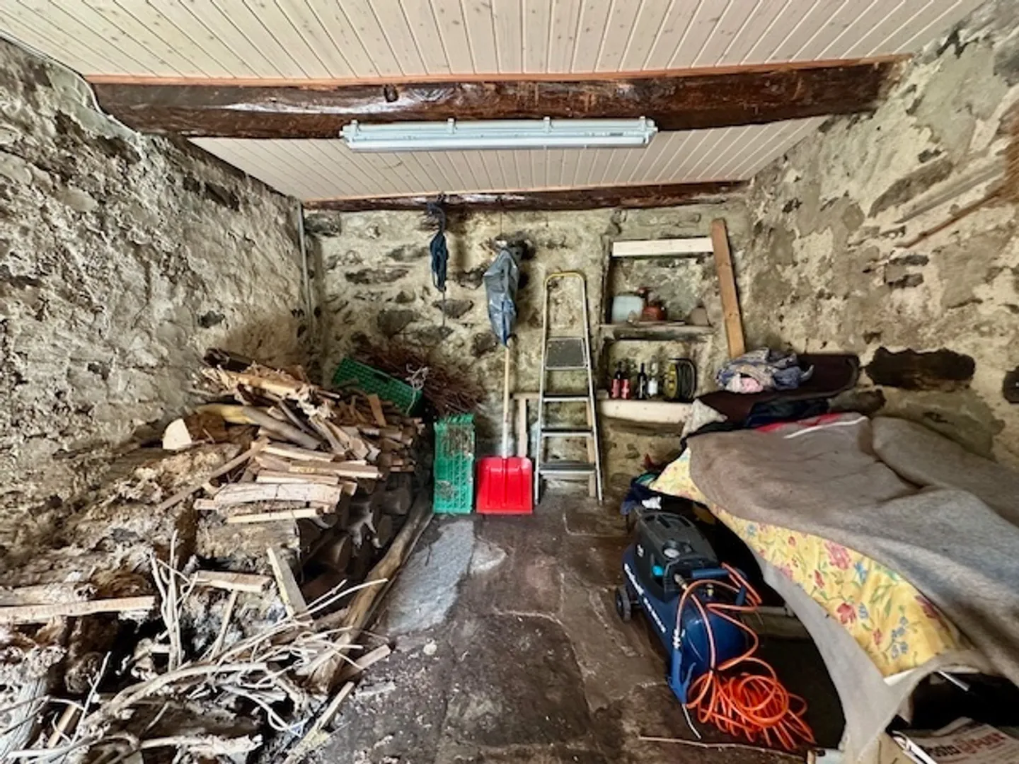 Furnished 3-room Rustico in historic Corippo (Verzasca Valley) - Photo 15 of 16