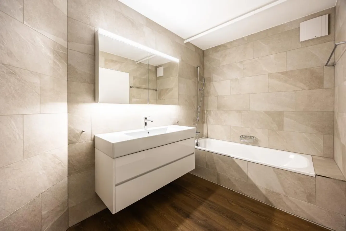 Condominio di 3,5 stanze al 1° piano con ascensore - Foto 3 di 5