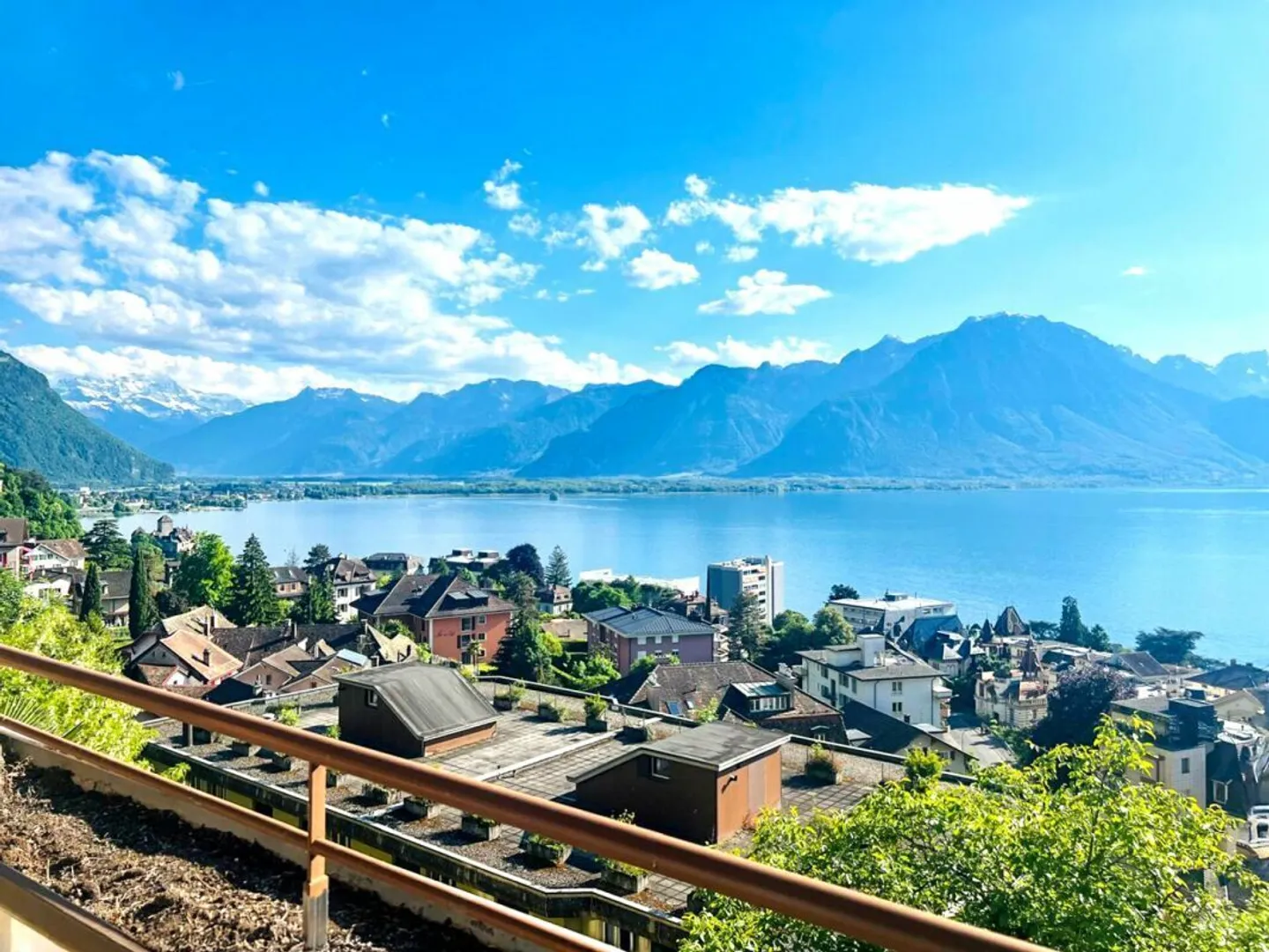 Magnifico appartamento di 4,5 locali con vista panoramica sul lago. - Foto 7 di 10