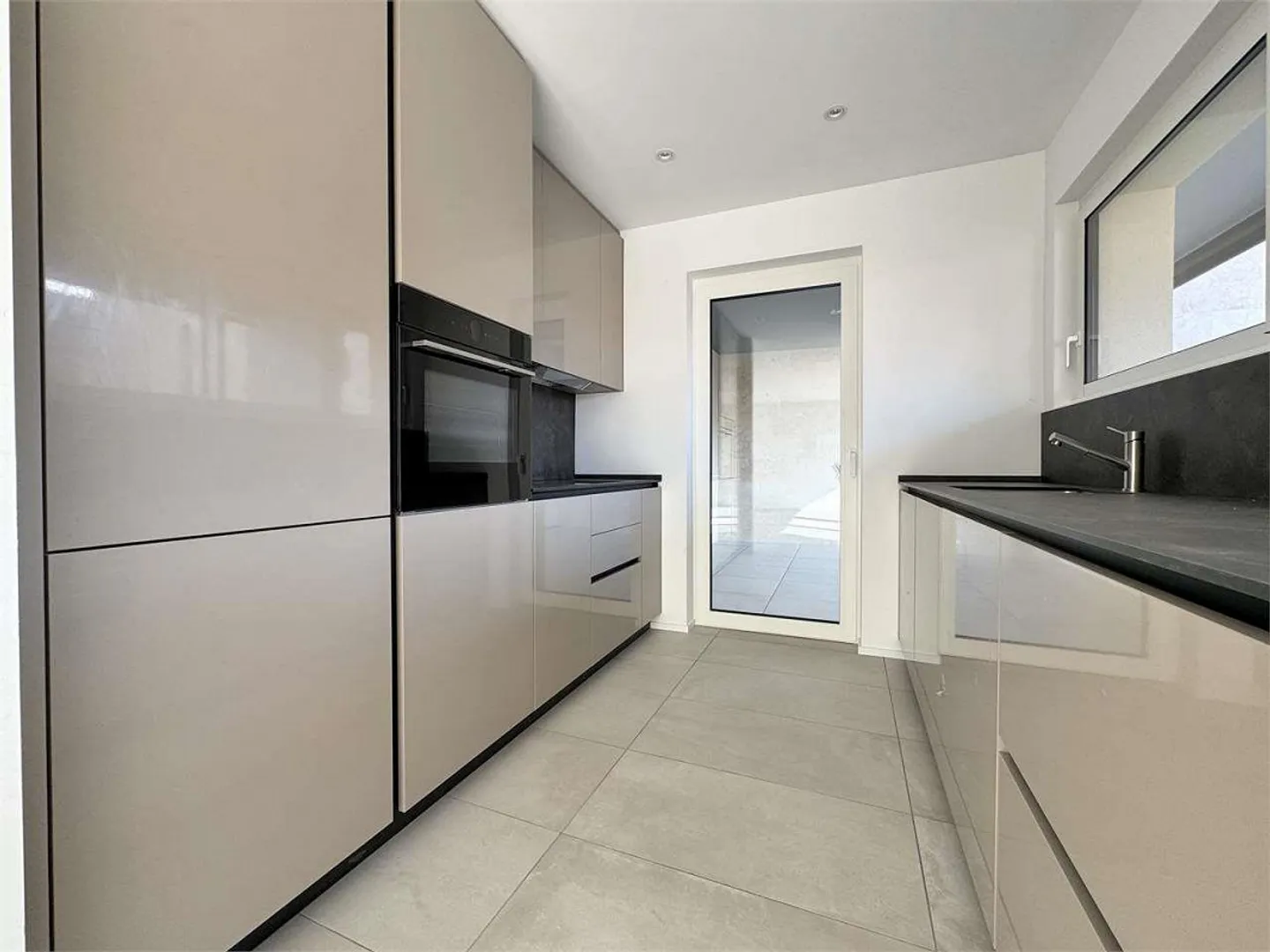 Nuovo 2.5 locali prima locazione - DR050 - Foto 2 di 6