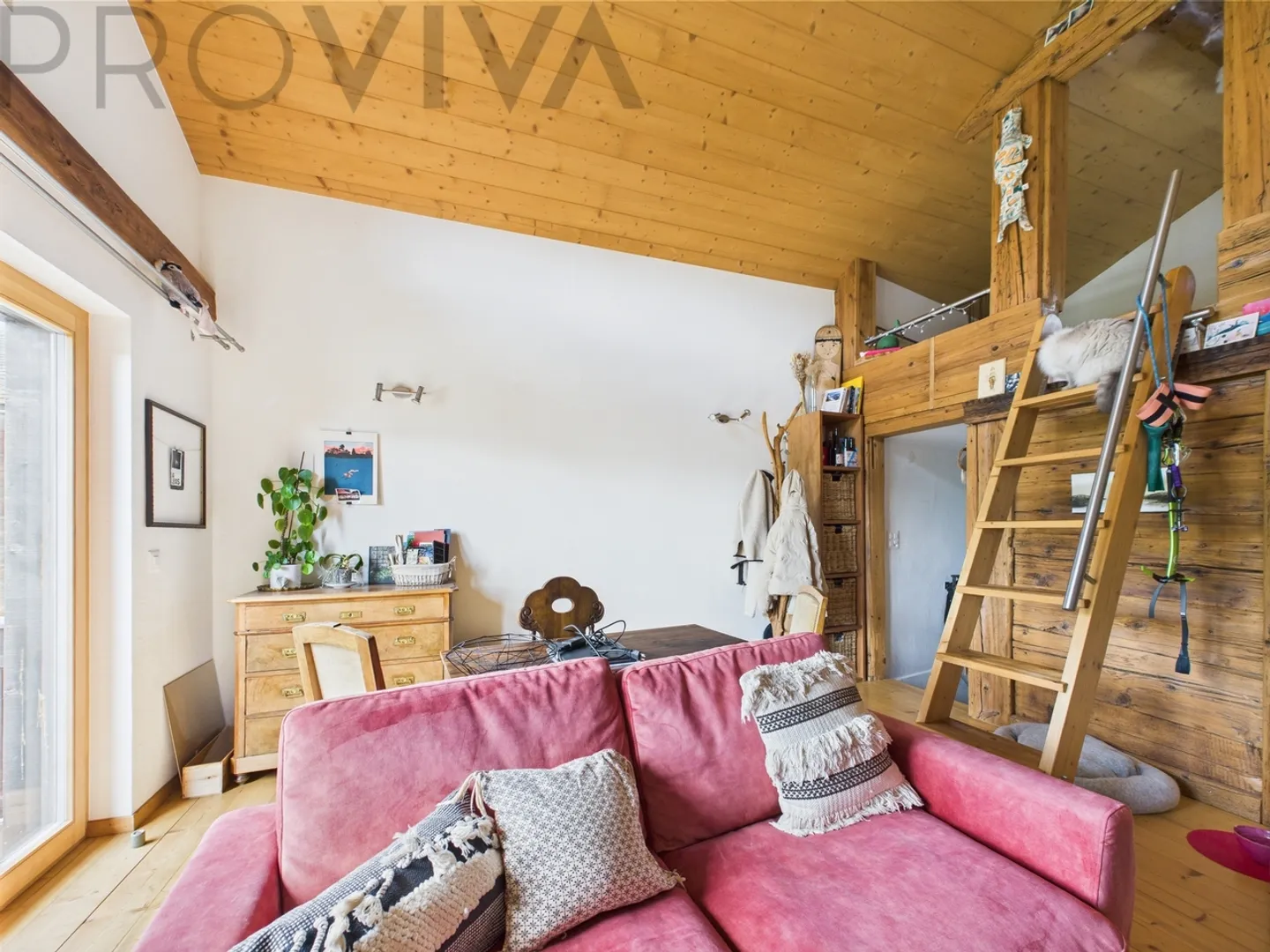 Cozy house full of character near Anzère and Crans-Montana - Photo 1 of 6