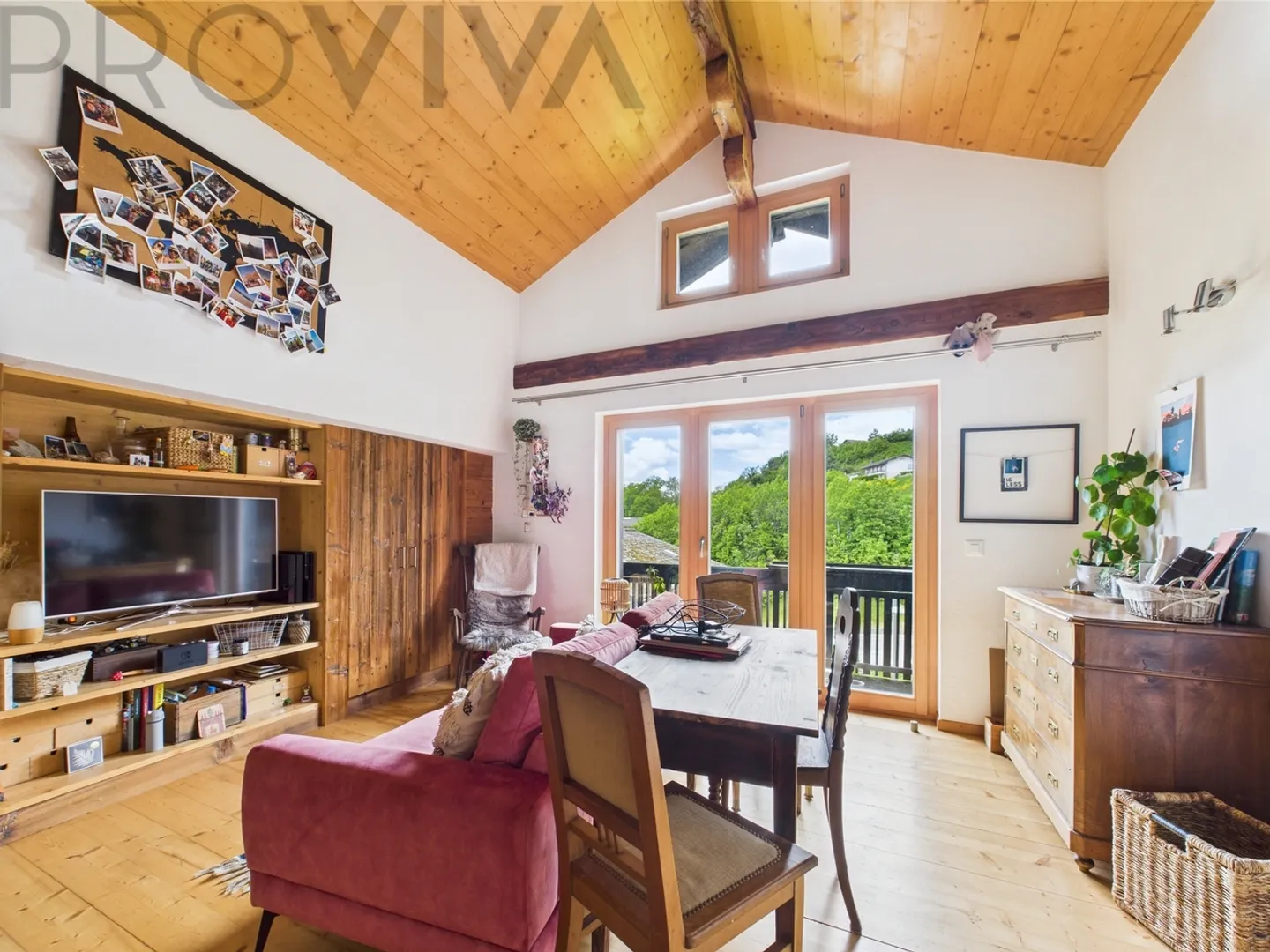 Cozy house full of character near Anzère and Crans-Montana - Photo 2 of 6